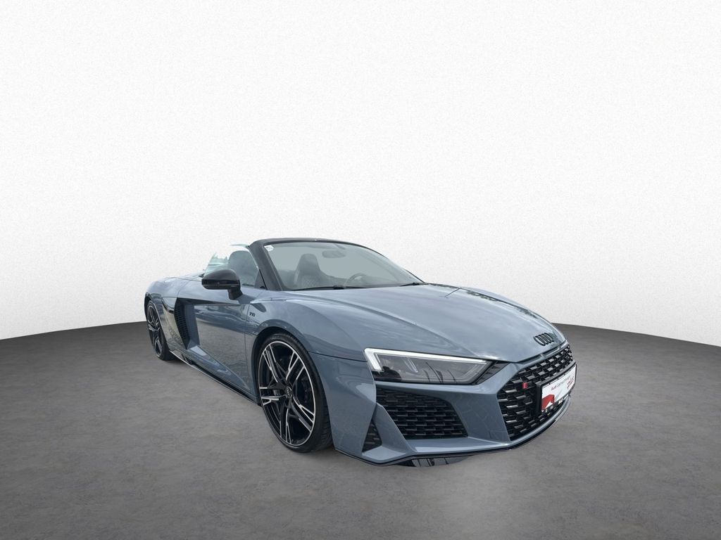 Audi R8 2023 г. Серый, пробег 26550 км