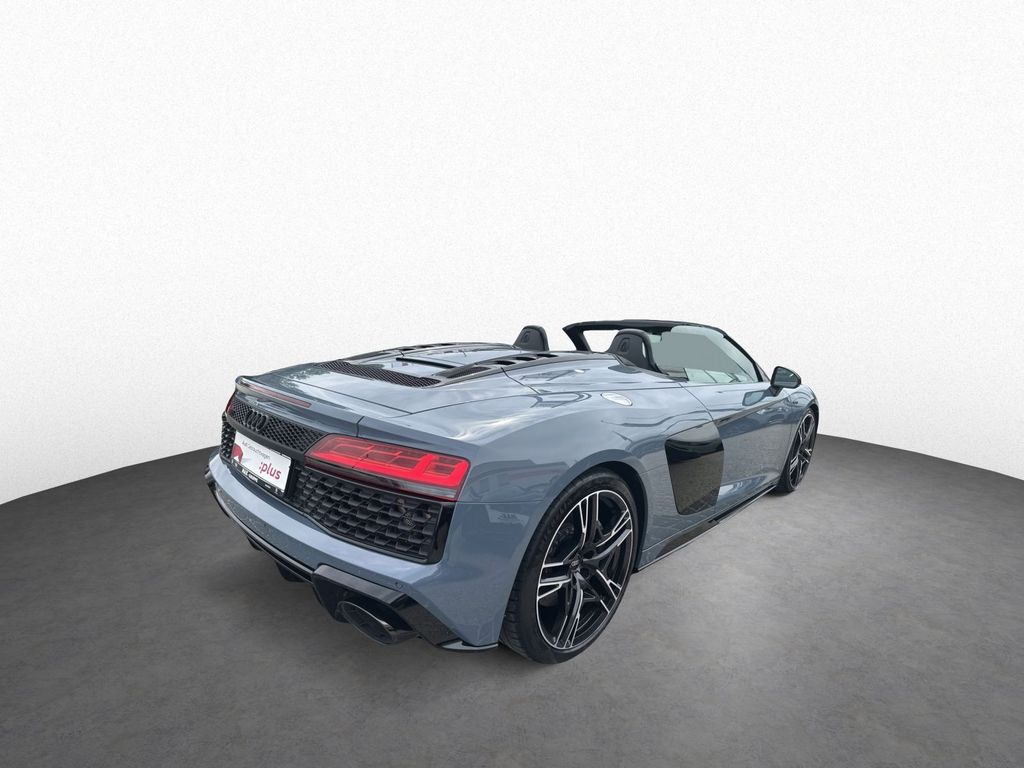 Audi R8 2023 г. Серый, пробег 26550 км
