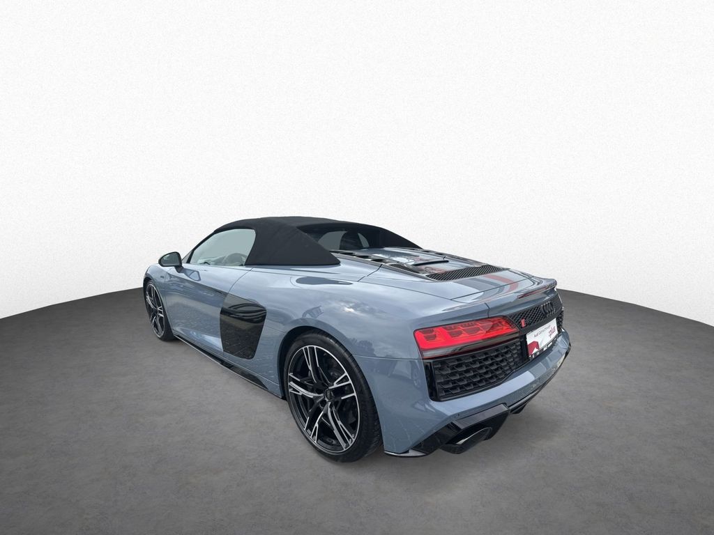 Audi R8 2023 г. Серый, пробег 26550 км