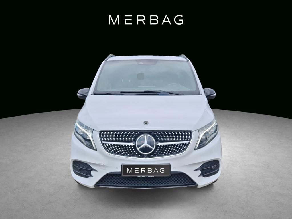 Mercedes-Benz V 300 2022 г. Белый, пробег 55038 км
