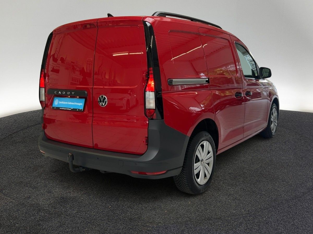 Volkswagen Caddy 2022 г. Красный, пробег 32160 км