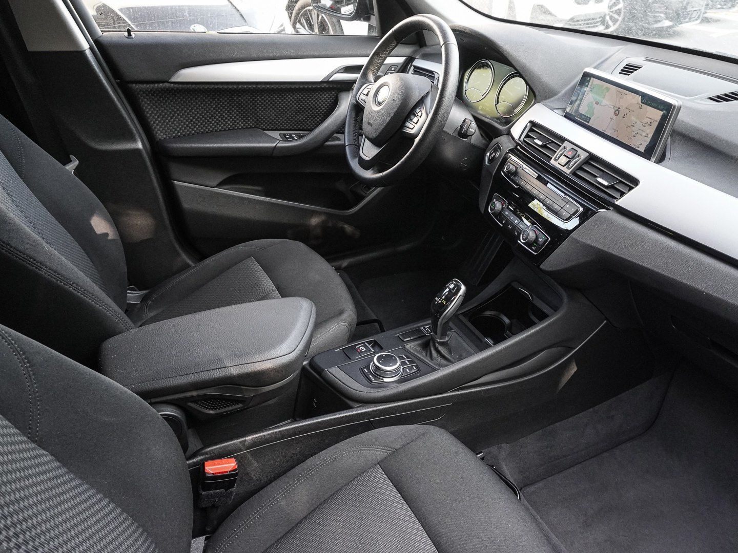 BMW X1 2022 г. Чёрный, пробег 42854 км