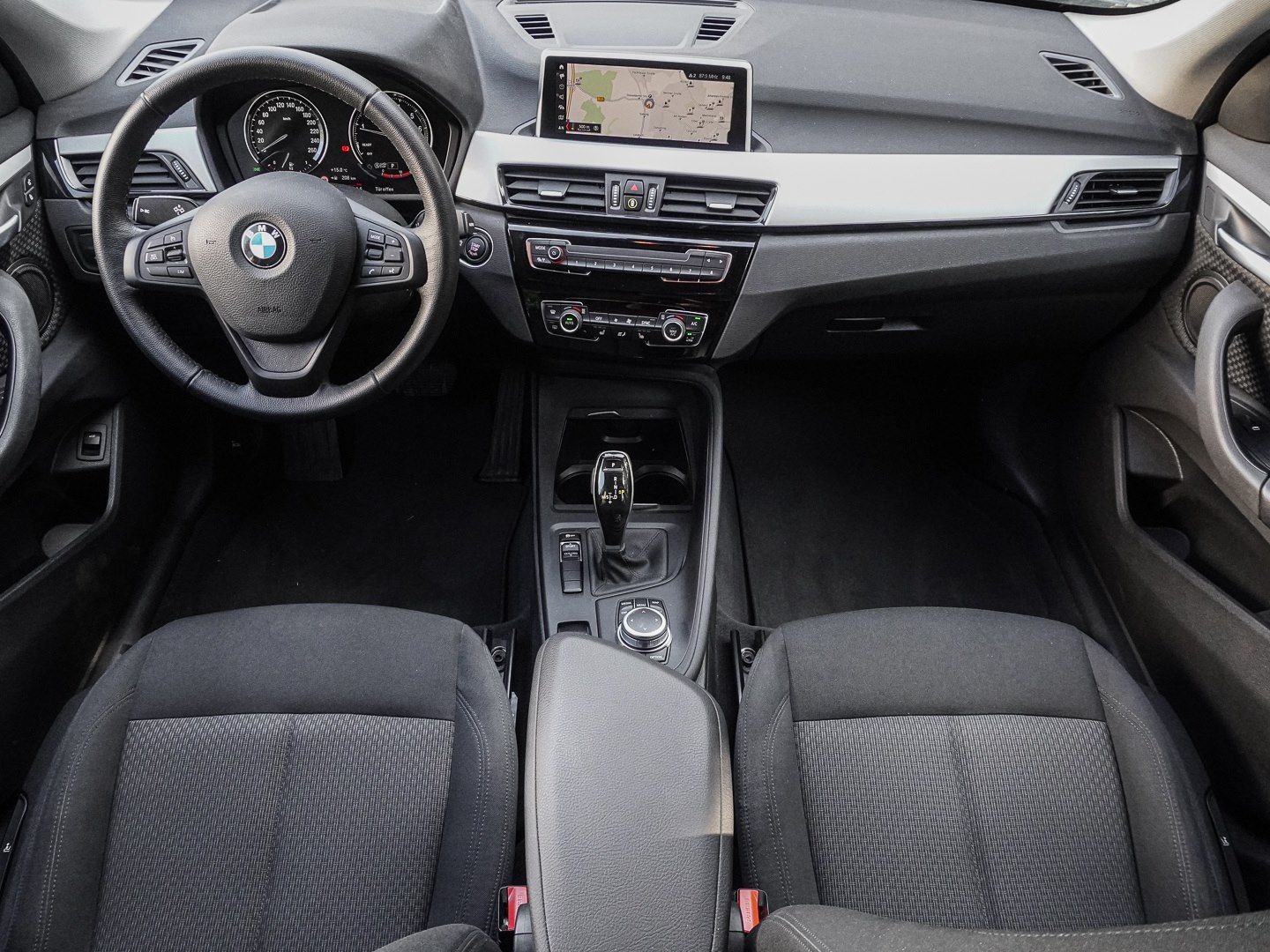 BMW X1 2022 г. Чёрный, пробег 42854 км