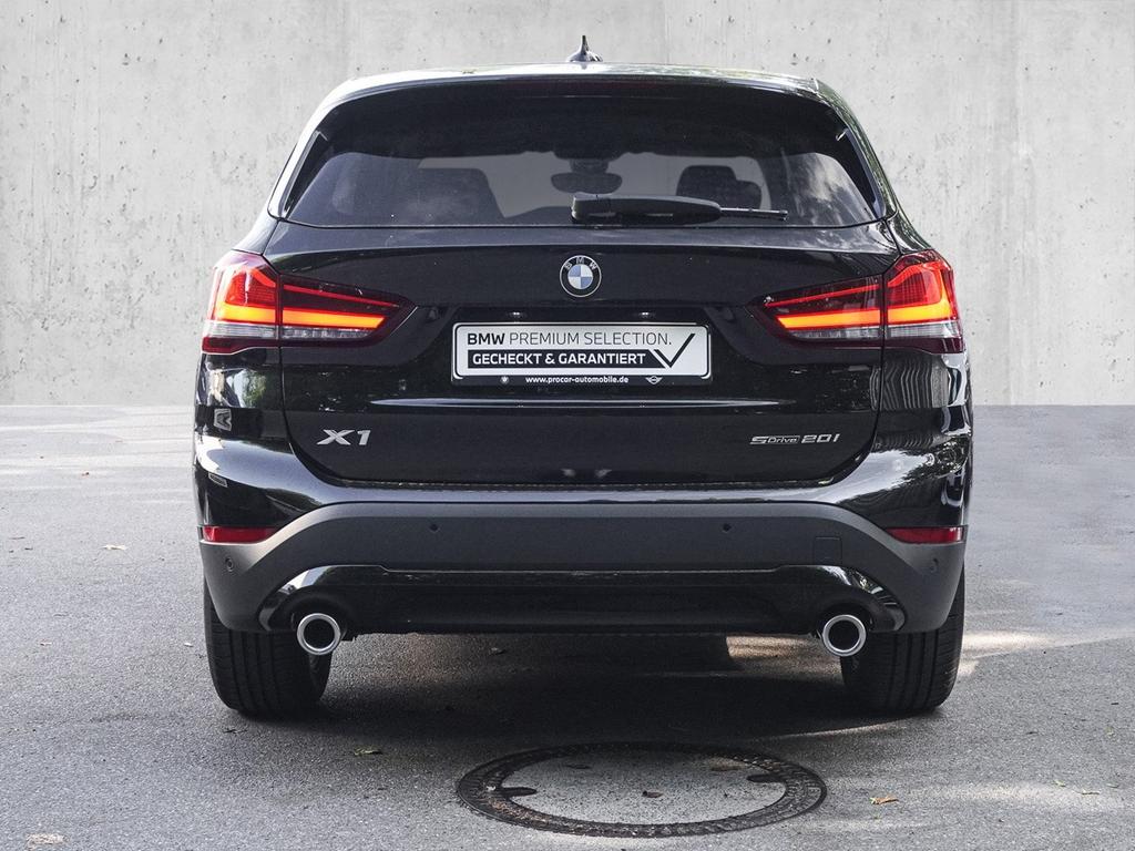 BMW X1 2022 г. Чёрный, пробег 42854 км