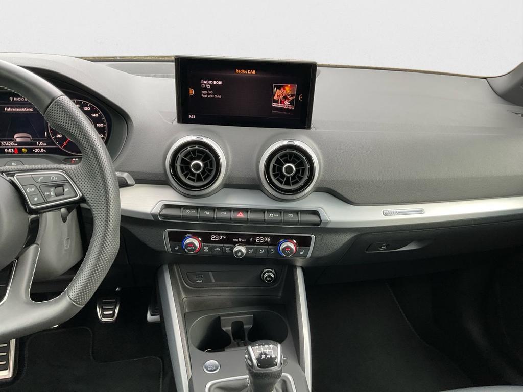 Audi Q2 2023 г. Чёрный, пробег 37417 км
