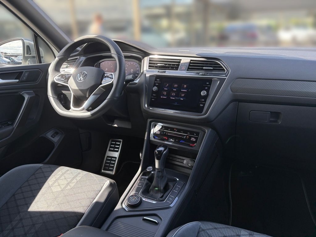Volkswagen TIGUAN ALLSPACE 2022 г. Белый, пробег 49945 км