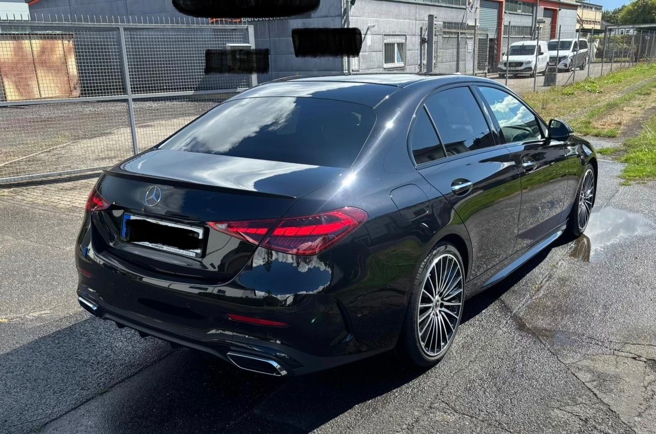 Mercedes-Benz C 300 2024 г. Чёрный, пробег 42100 км