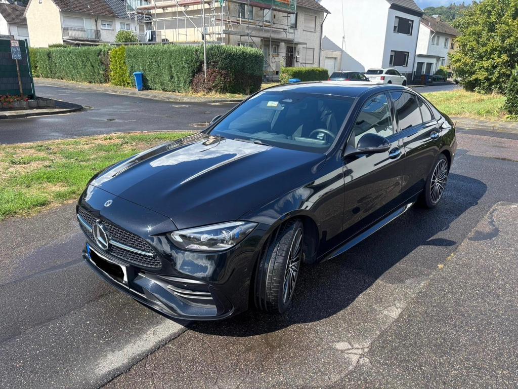 Mercedes-Benz C 300 2024 г. Чёрный, пробег 42100 км