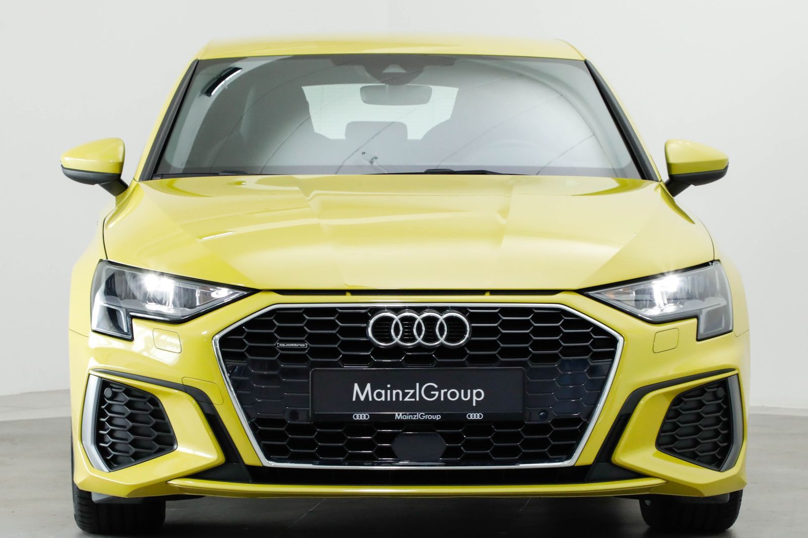 Audi A3 2022 г. Жёлтый, пробег 28660 км