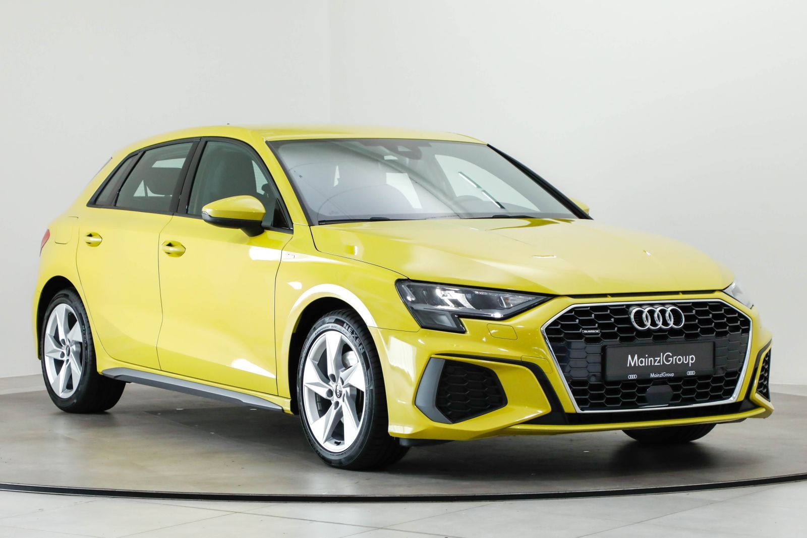 Audi A3 2022 г. Жёлтый, пробег 28660 км