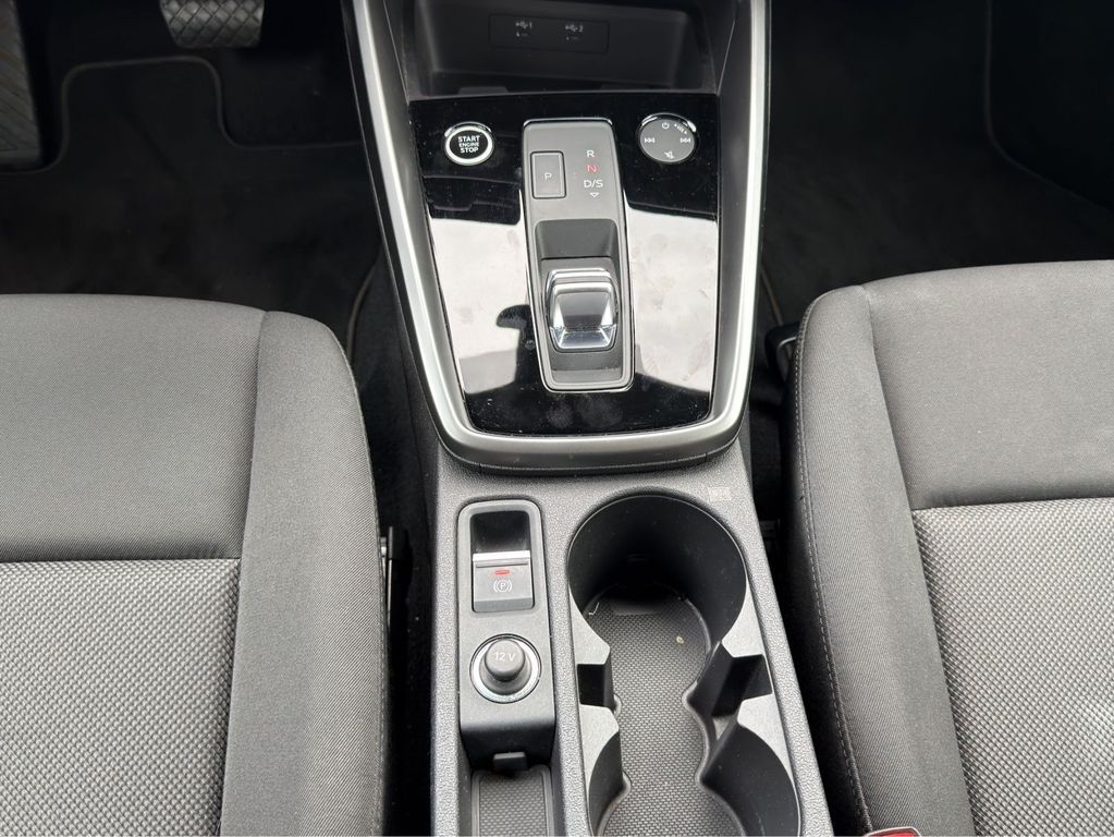 Audi A3 2022 г. Синий, пробег 50990 км