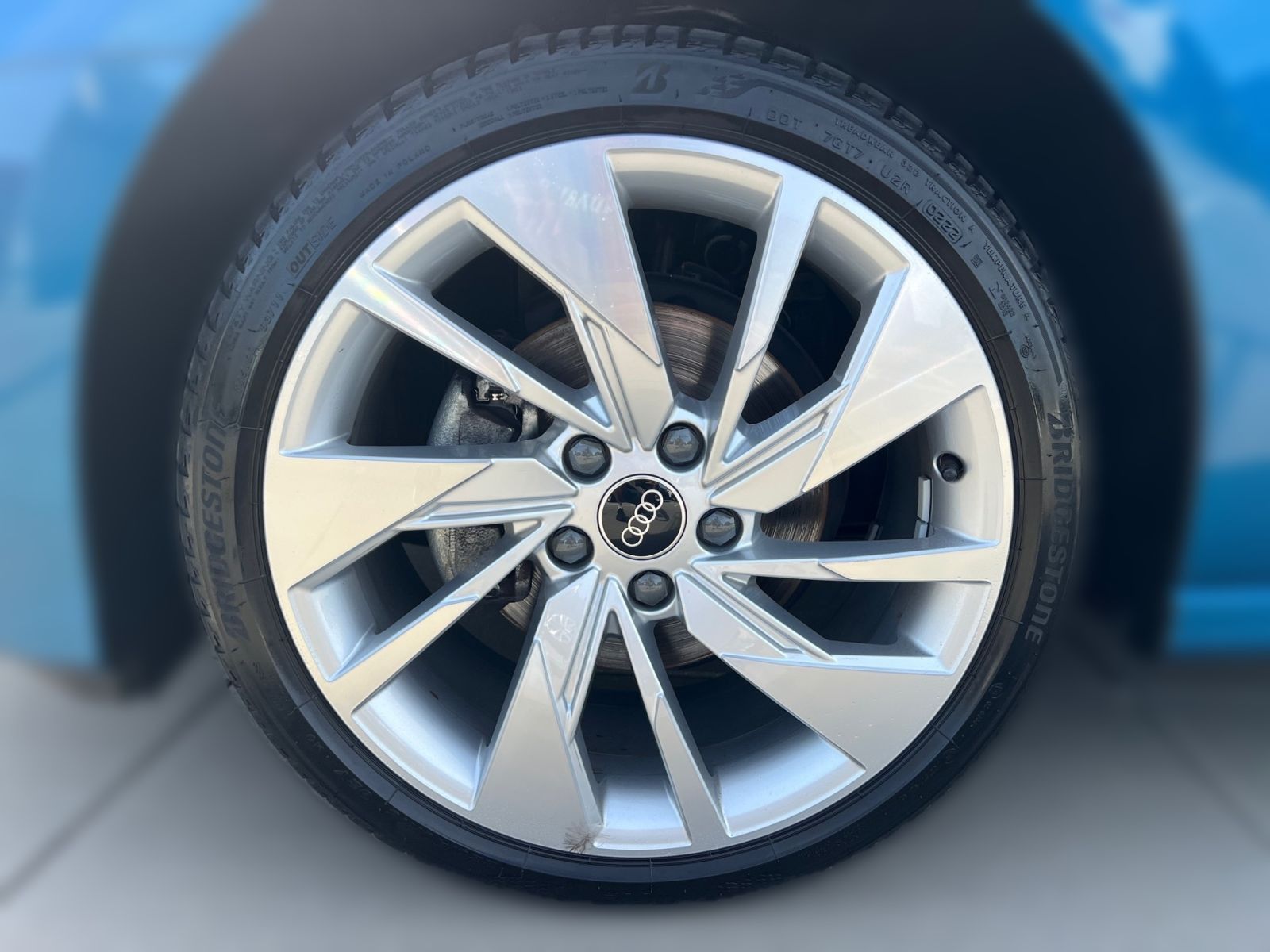 Audi A3 2022 г. Синий, пробег 33714 км