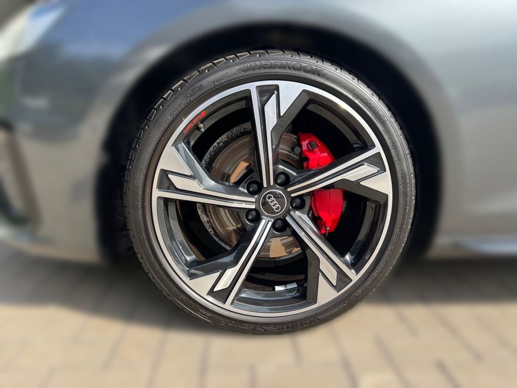 Audi A4 2023 г. Серый, пробег 44320 км