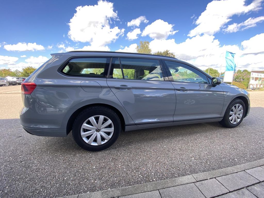 Volkswagen PASSAT VARIANT 2023 г. Серый, пробег 47813 км