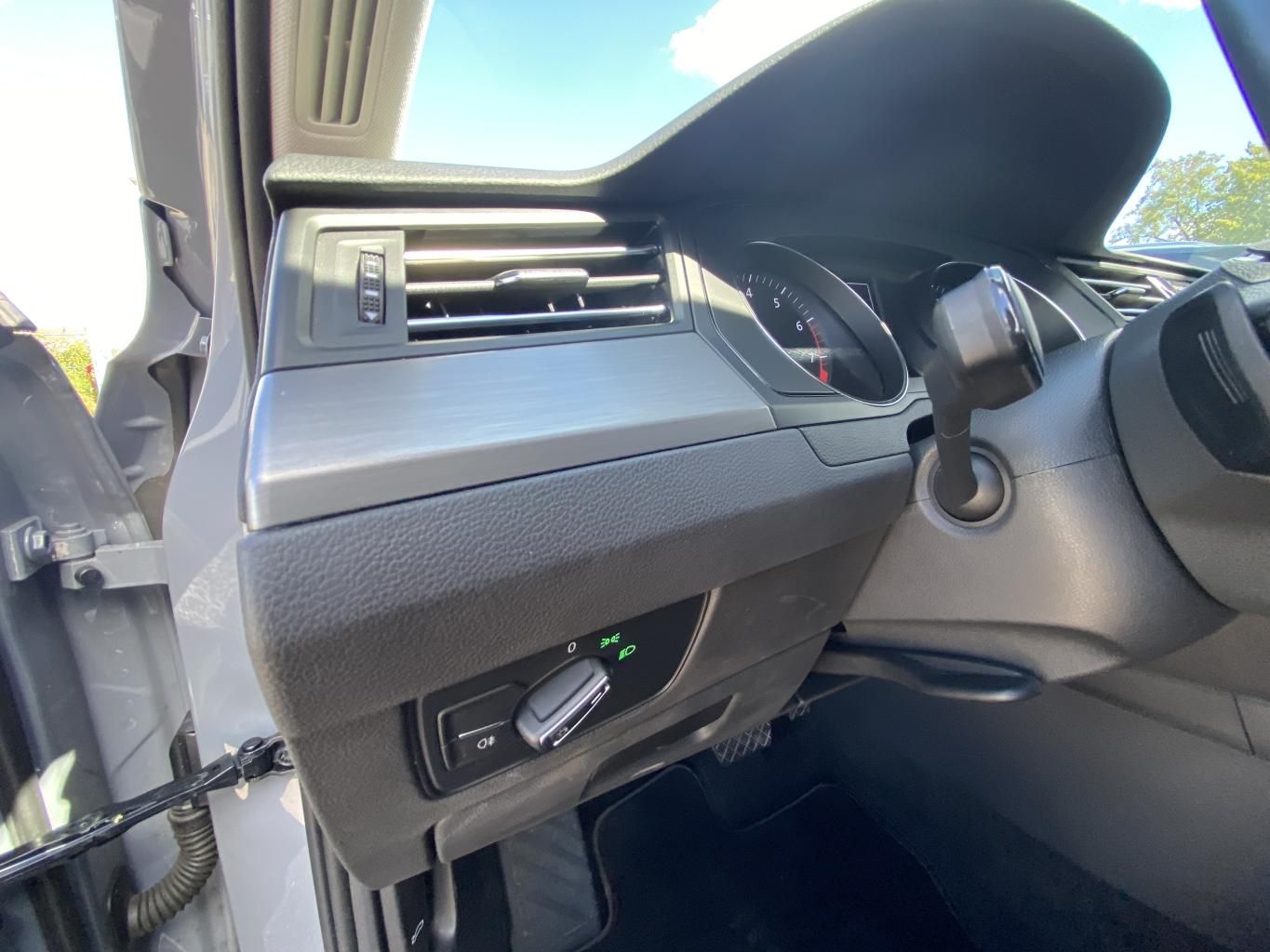 Volkswagen PASSAT VARIANT 2023 г. Серый, пробег 47813 км