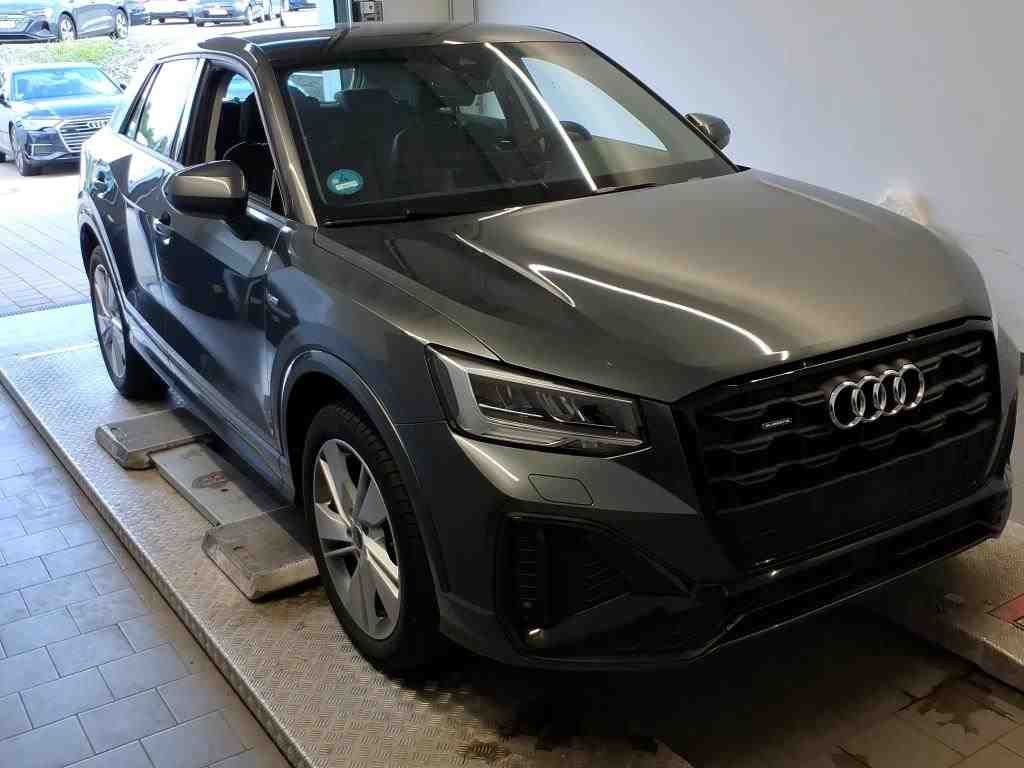 Audi Q2 2023 г. Серый, пробег 31500 км