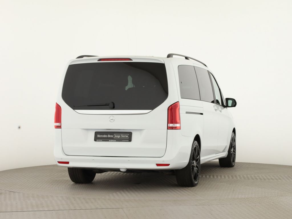 Mercedes-Benz V 300 2022 г. Белый, пробег 52950 км