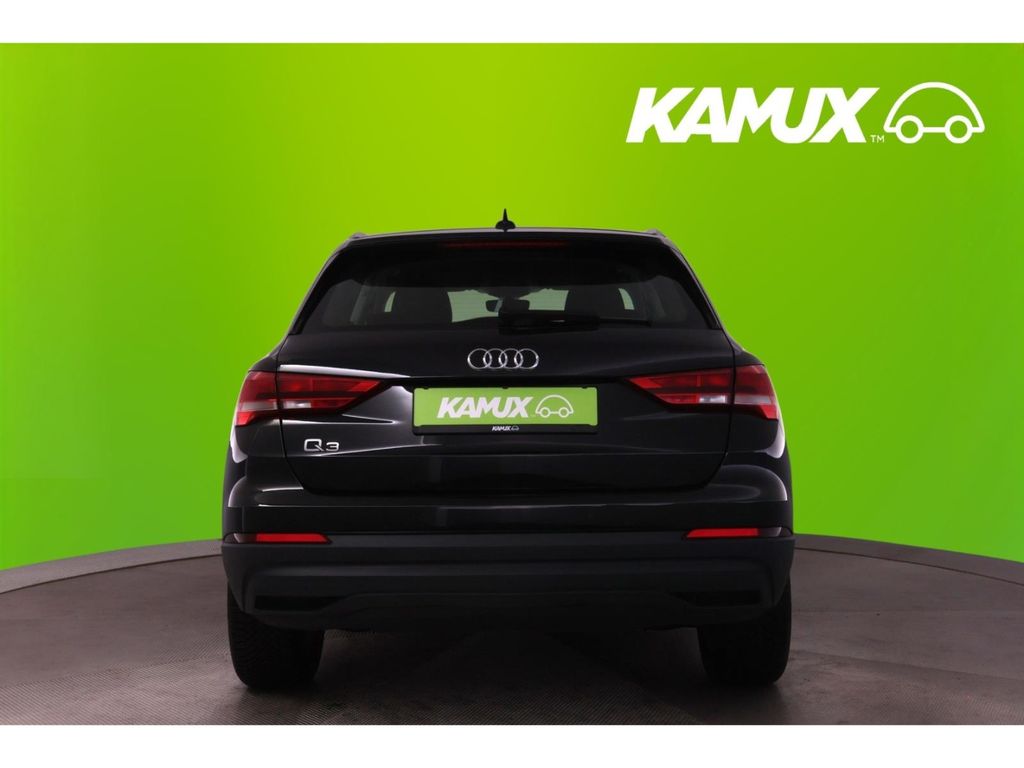 Audi Q3 2023 г. Чёрный, пробег 21145 км