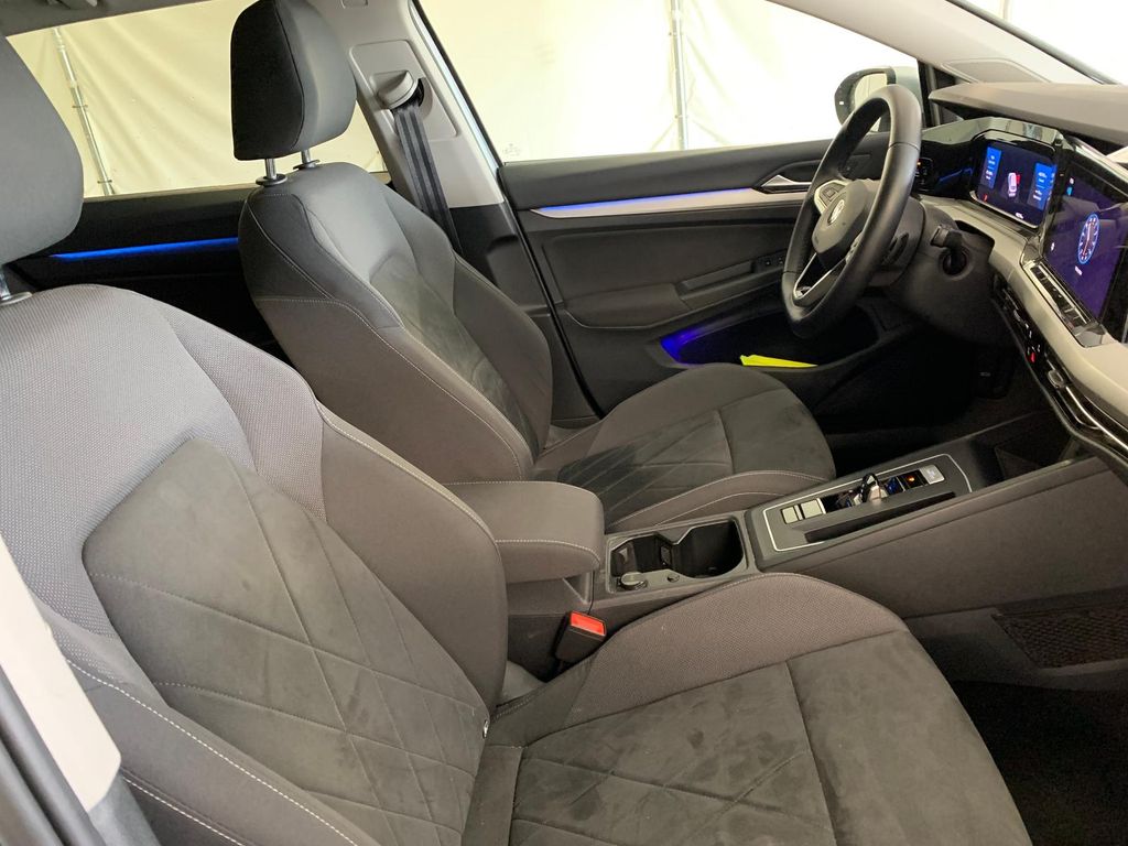 Volkswagen Golf 2022 г. Серебристый, пробег 48268 км
