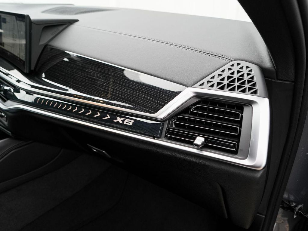 BMW X6 2025 г. Серый, пробег 24999 км