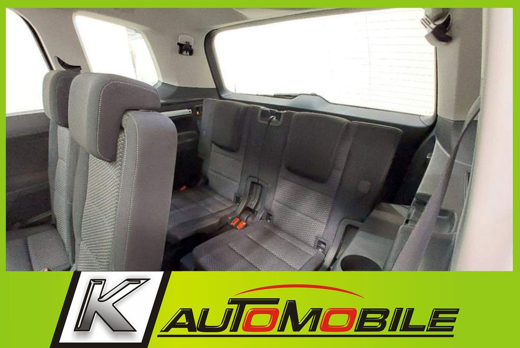 Volkswagen Touran 2024 г. Серый, пробег 39987 км
