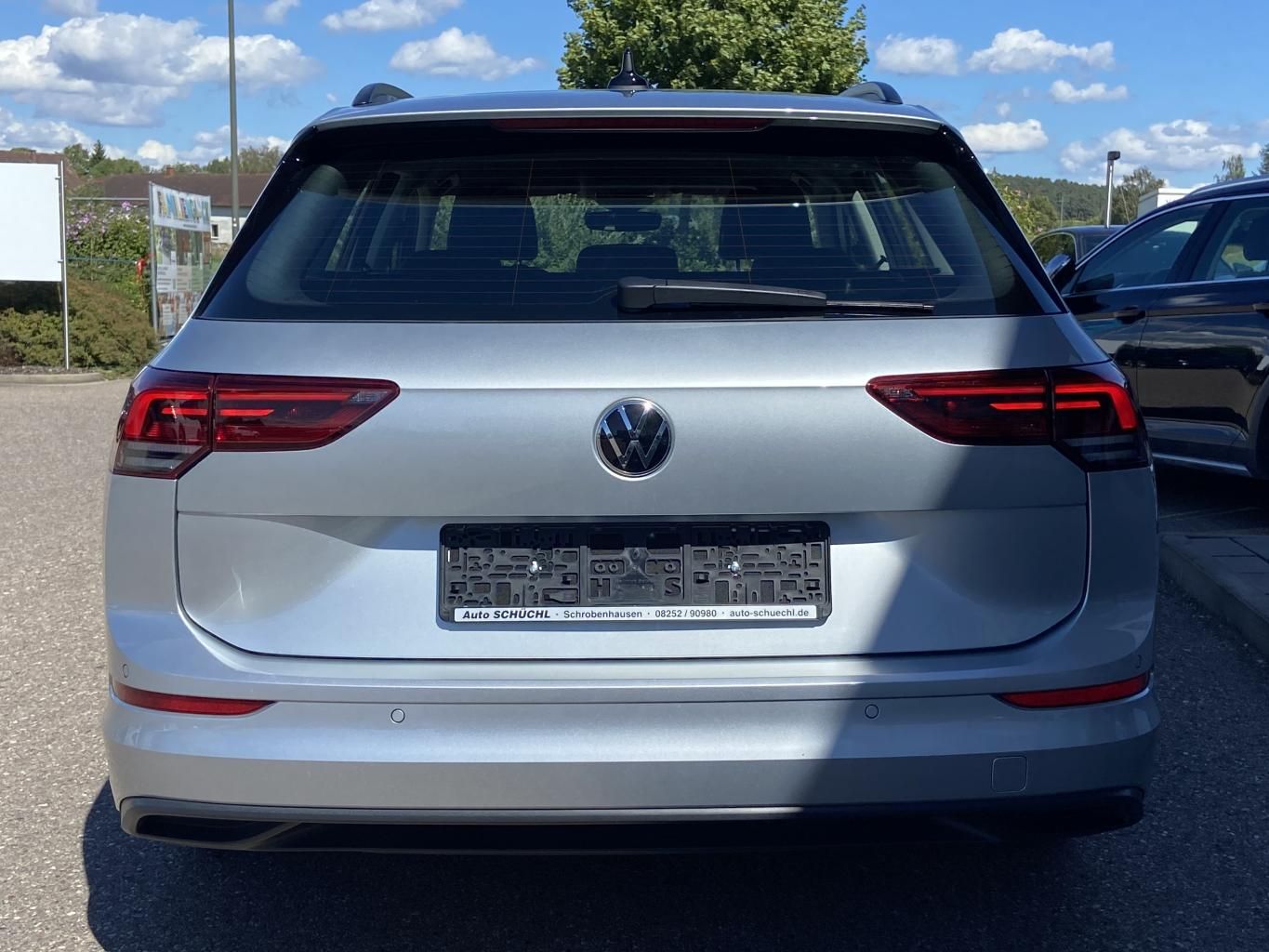 Volkswagen Golf 2023 г. Серебристый, пробег 46038 км