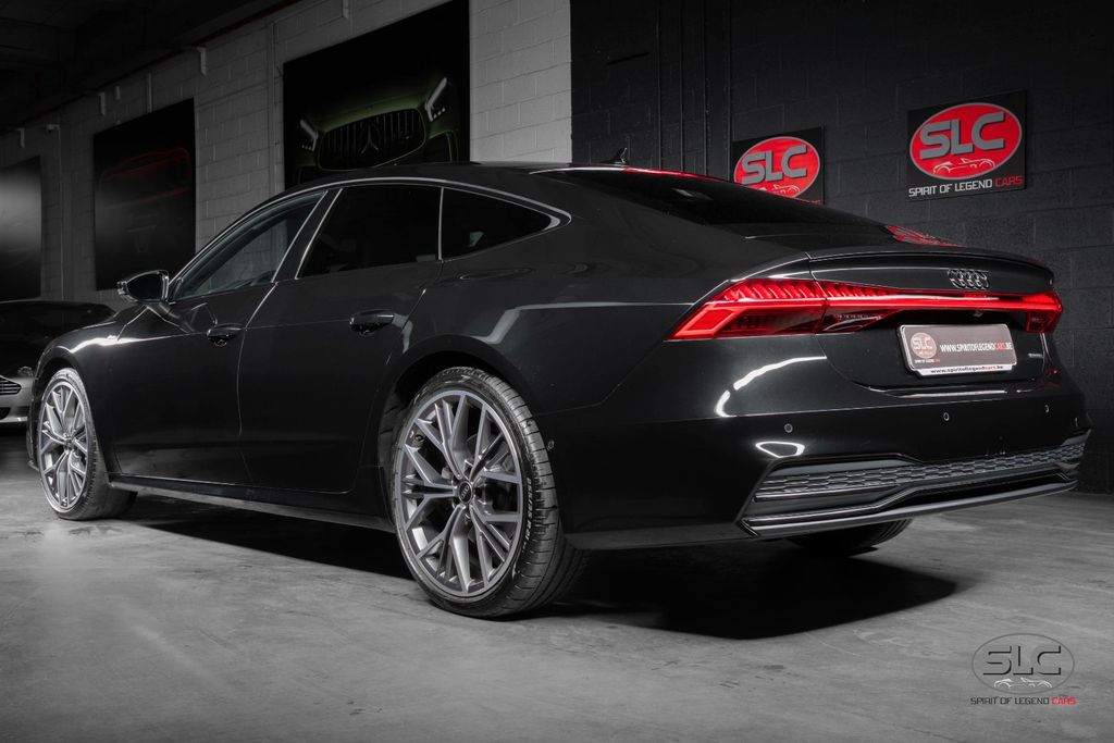 Audi A7 2025 г. Чёрный, пробег 44800 км