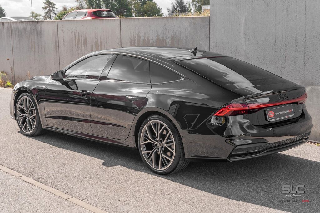 Audi A7 2025 г. Чёрный, пробег 44800 км
