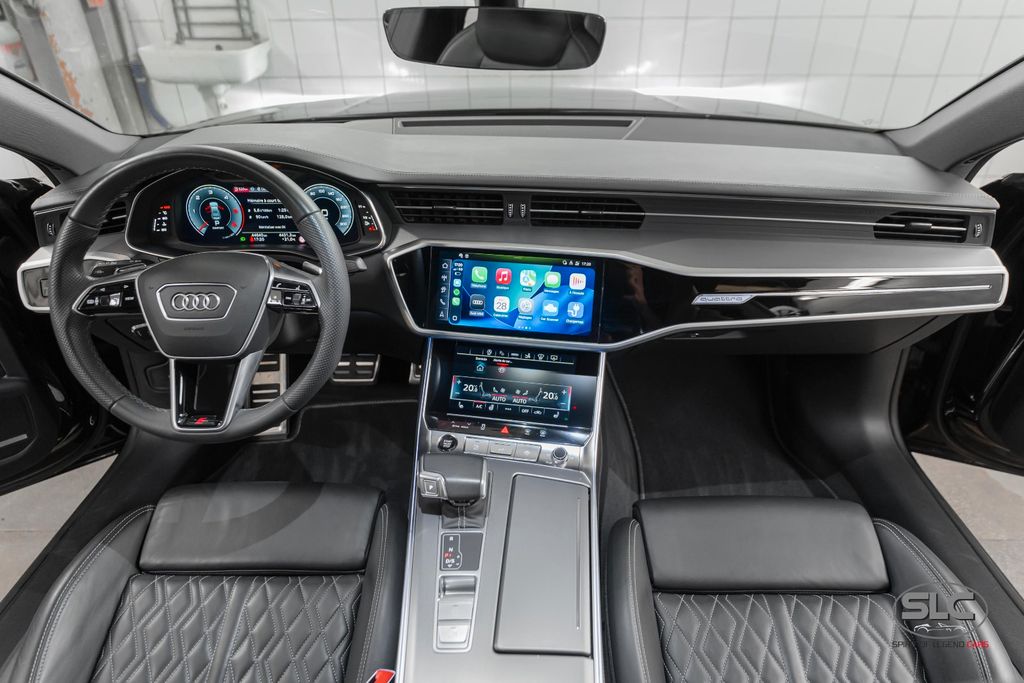 Audi A7 2025 г. Чёрный, пробег 44800 км