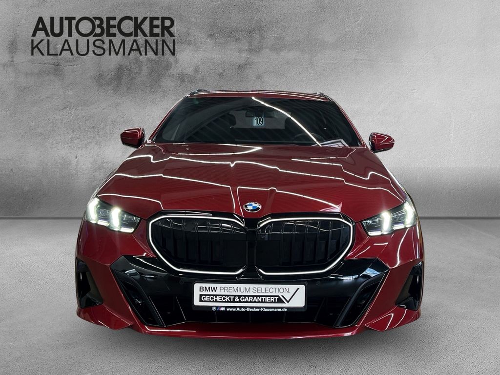 BMW 540 2025 г. Красный, пробег 34587 км