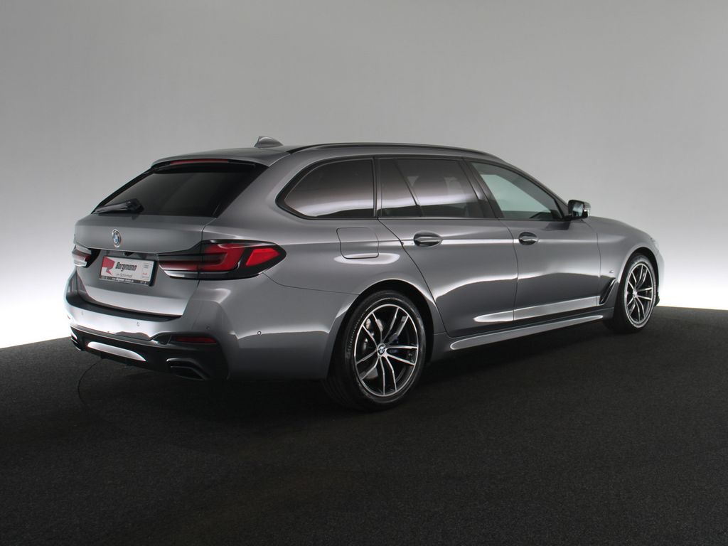 BMW 530 2023 г. Серый, пробег 50764 км