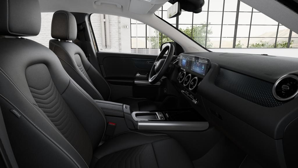 Mercedes-Benz GLA 180 2025 г. Серый, пробег 23100 км