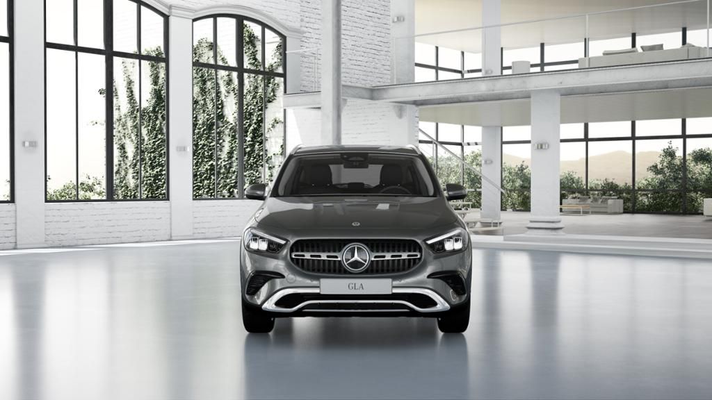 Mercedes-Benz GLA 180 2025 г. Серый, пробег 23100 км