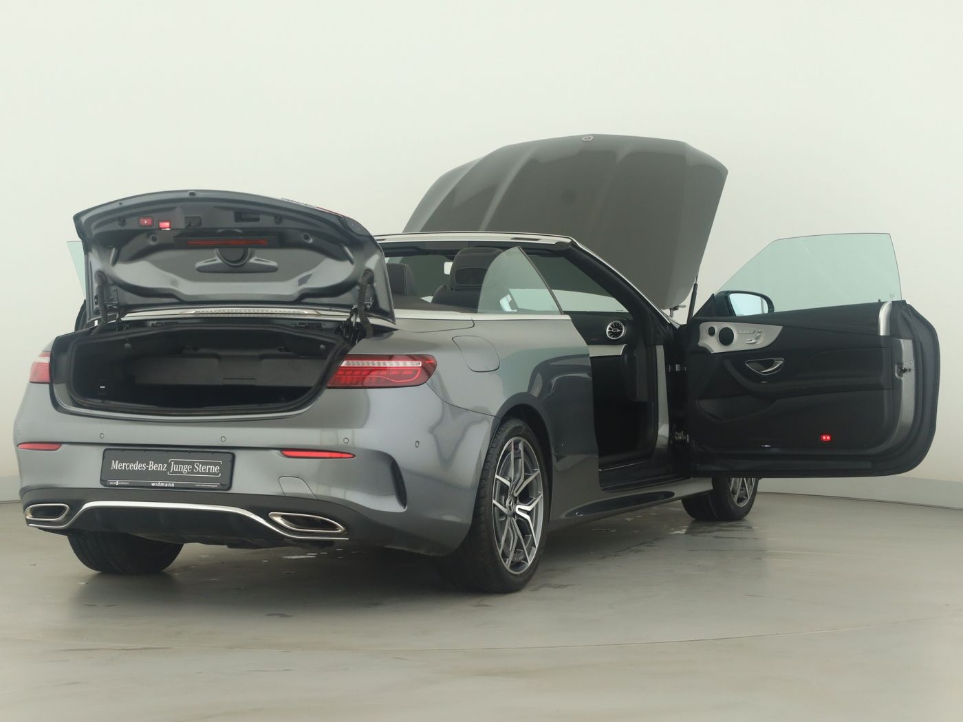Mercedes-Benz E 450 2023 г. Серый, пробег 35143 км