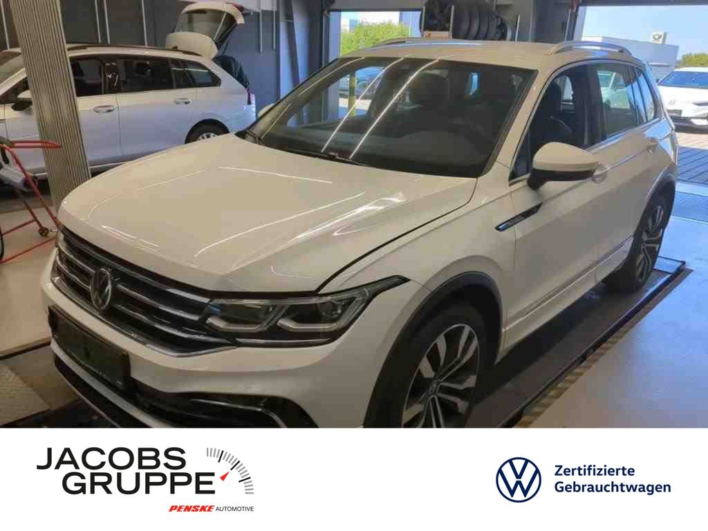 Volkswagen Tiguan 2022 г. Белый, пробег 37659 км