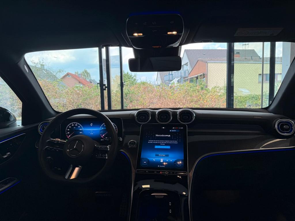 Mercedes-Benz GLC 200 2025 г. Чёрный, пробег 20000 км
