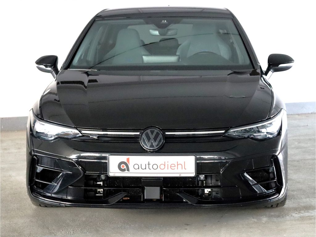 Volkswagen Golf 2025 г. Чёрный, пробег 23439 км