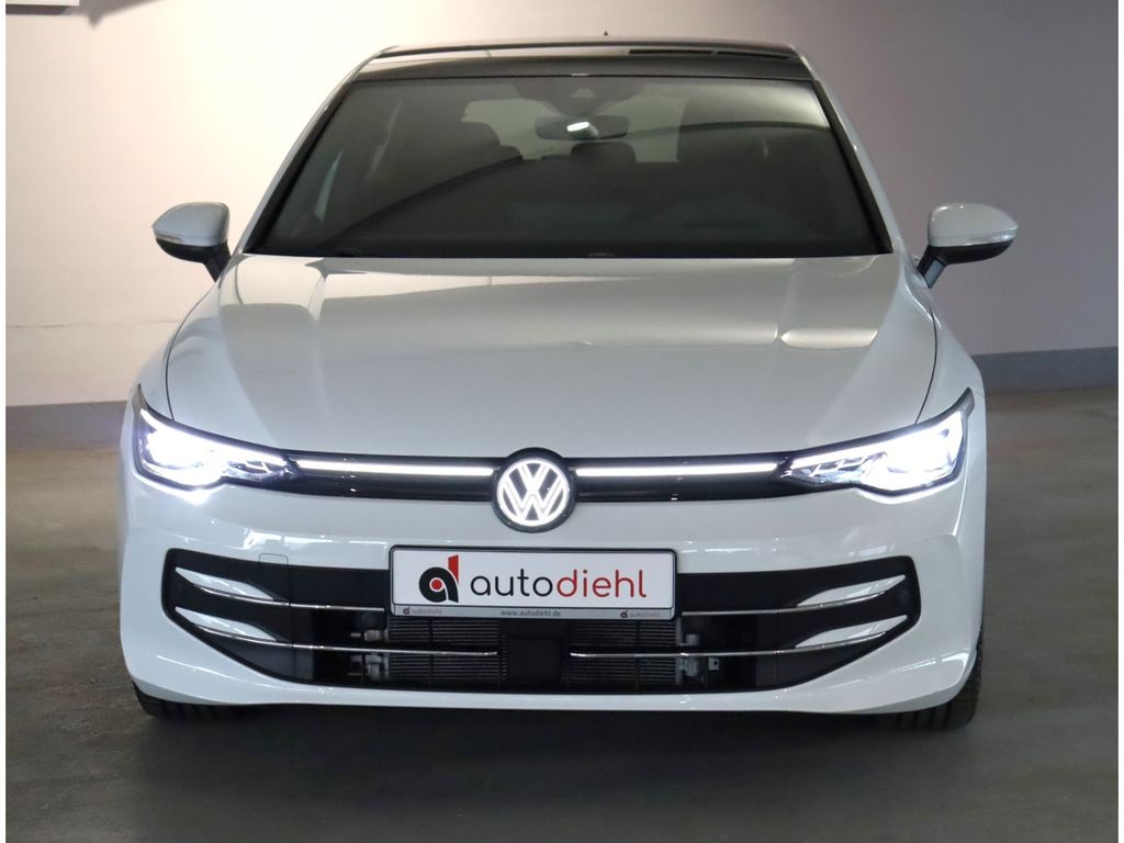 Volkswagen Golf 2025 г. Белый, пробег 19691 км