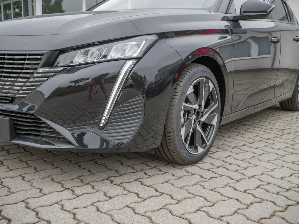 Peugeot 308 2023 г. Чёрный, пробег 52076 км