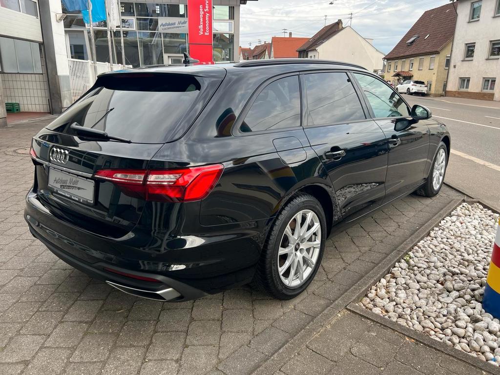 Audi A4 2022 г. Чёрный, пробег 46750 км