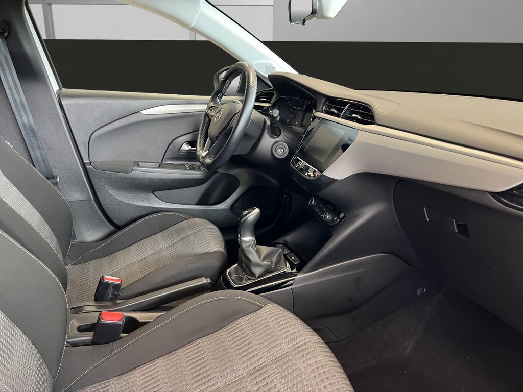 Opel Corsa 2021 г. Белый, пробег 39990 км
