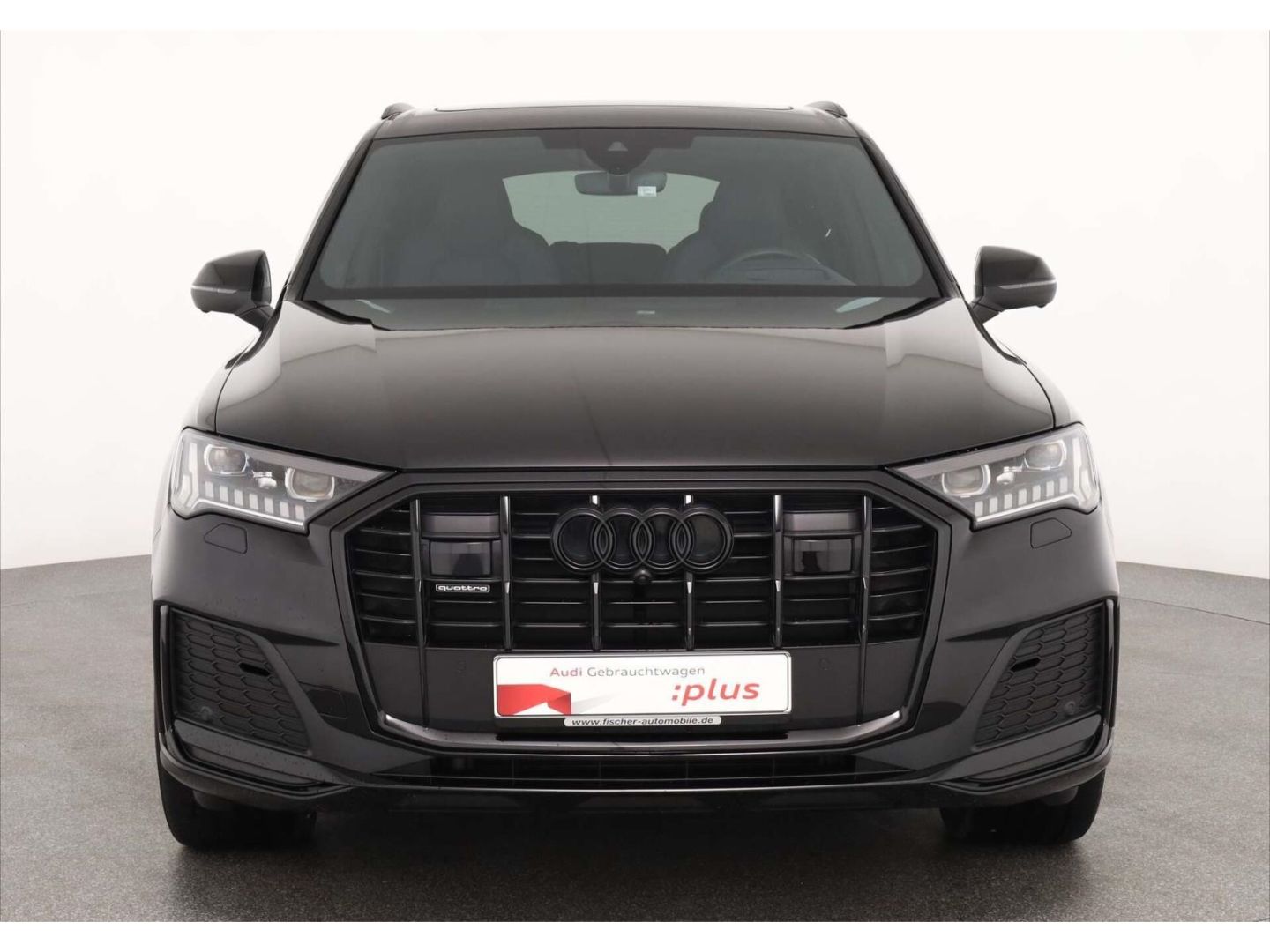 Audi Q7 2023 г. Чёрный, пробег 32709 км