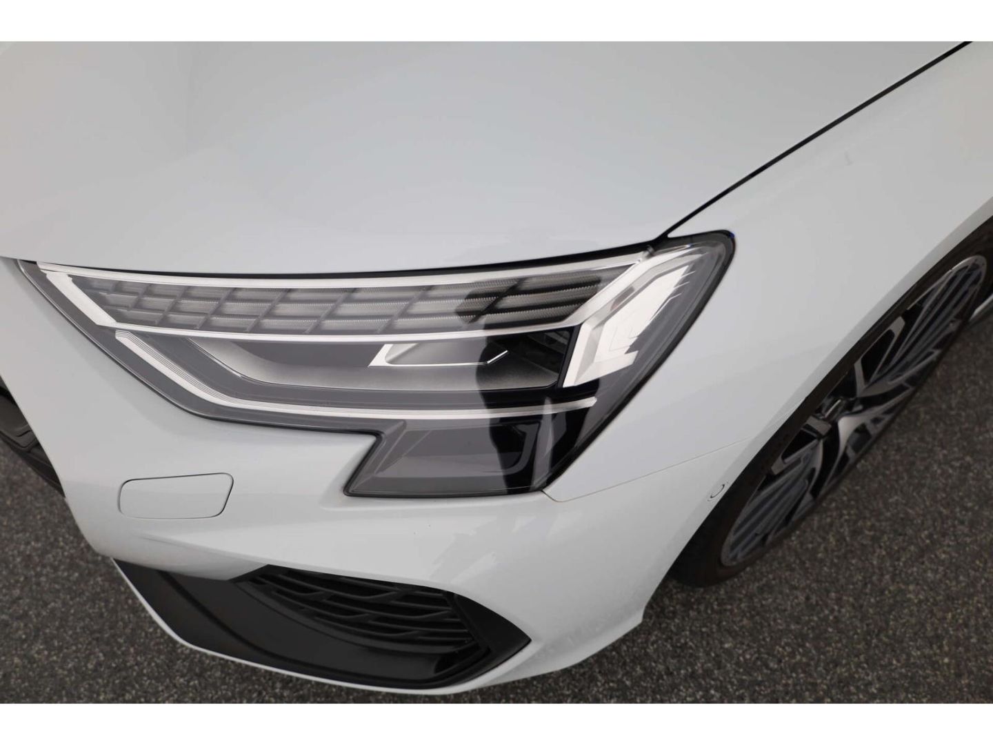 Audi S3 2024 г. Белый, пробег 33297 км