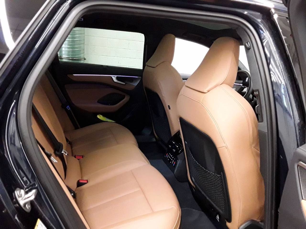 Audi A6 2026 г. Синий, пробег 9800 км