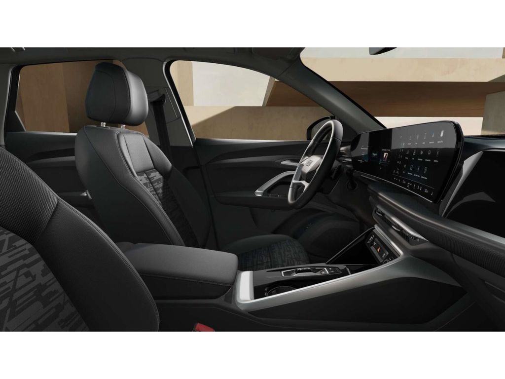 Audi Q5 2025 г. Чёрный, пробег 17873 км