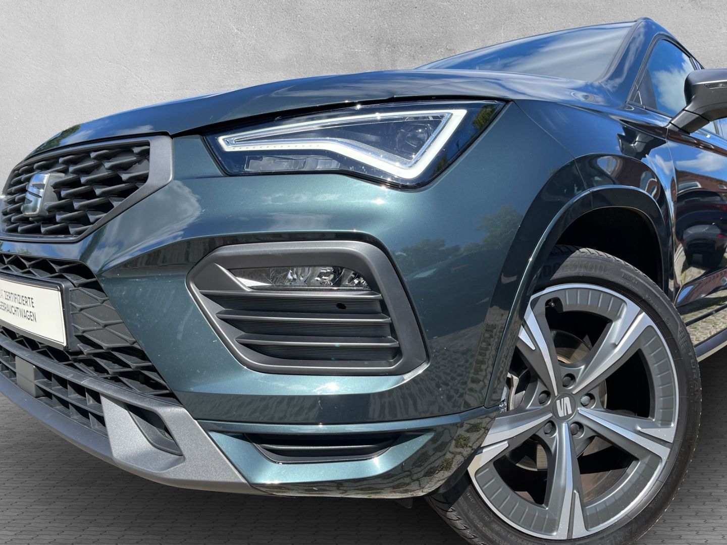 SEAT Ateca 2022 г. Зелёный, пробег 56142 км