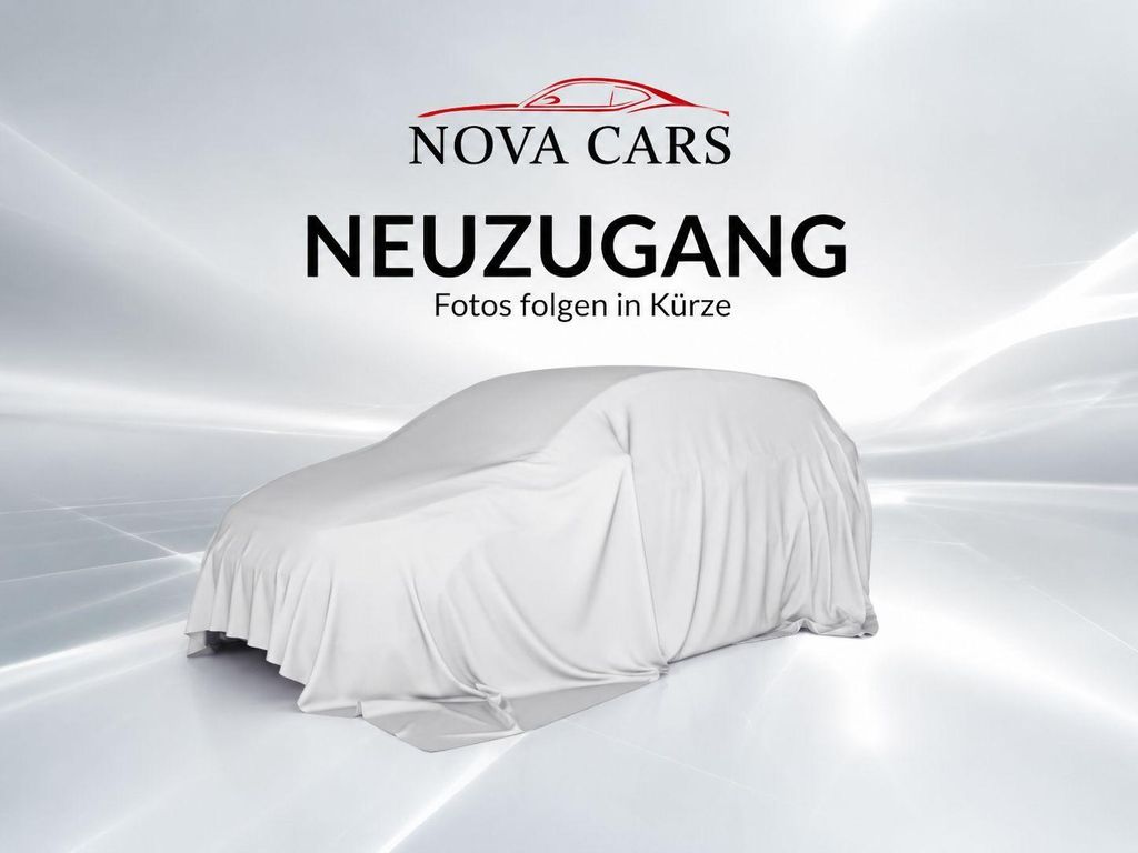 Volkswagen Golf 2023 г. Серебристый, пробег 22400 км