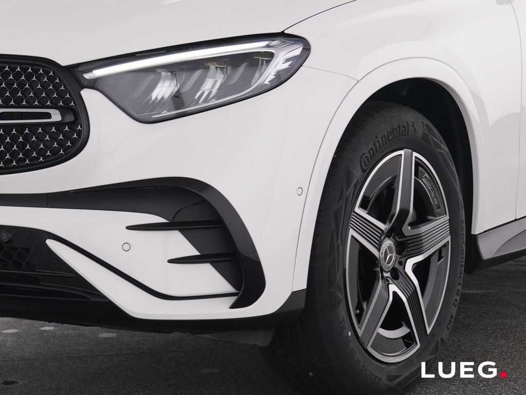Mercedes-Benz GLC 200 2026 г. Белый, пробег 11082 км