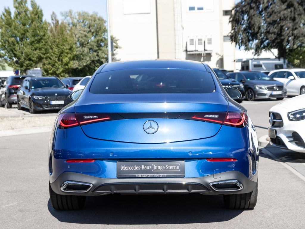 Mercedes-Benz CLE 300 2024 г. Синий, пробег 10800 км