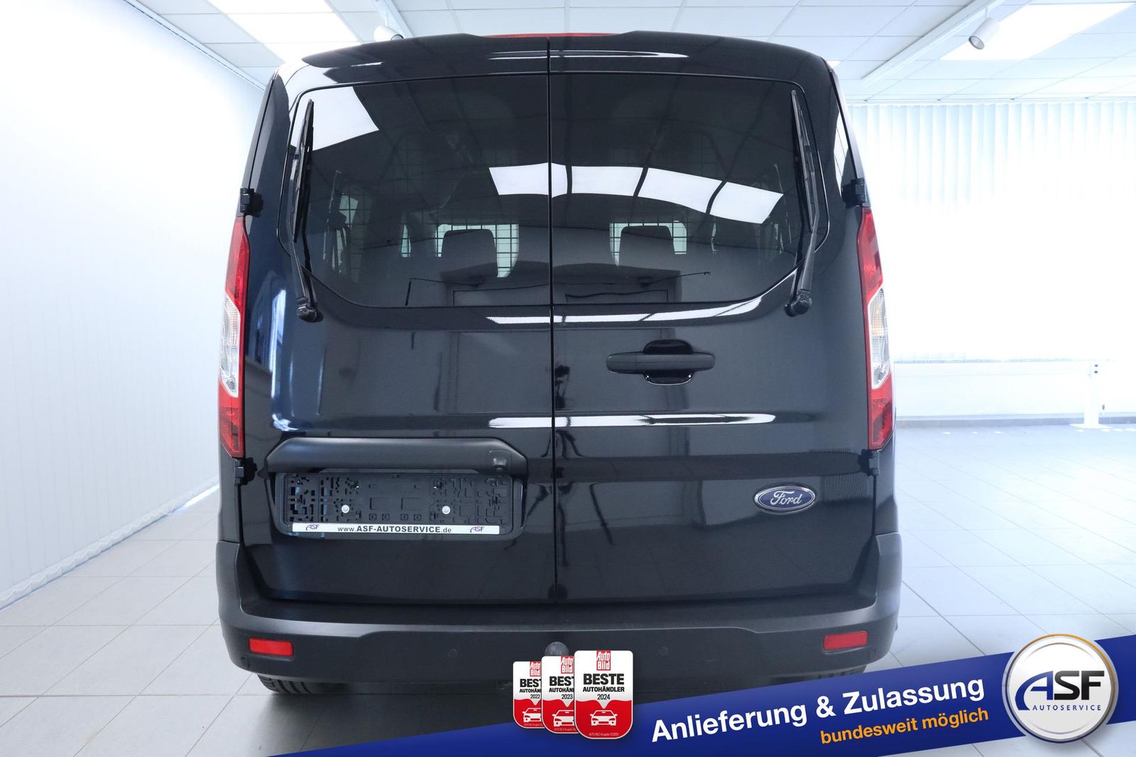 Ford Tourneo Connect 2023 г. Чёрный, пробег 58399 км